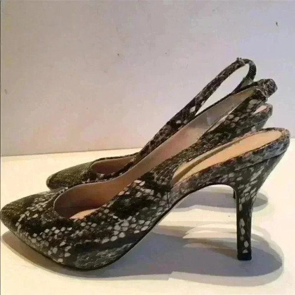 express Heels Snakeskin Print Pointy Toe Slingback - Picture 3 of 9